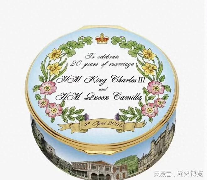 查尔斯纪念瓷婚赠送卡米拉皇家定制珐琅盒两人头像对视好浪漫(图1)