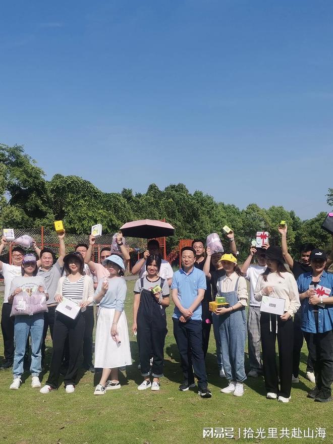 500人刷屏恩施！定制级团建曝光荆钰旅行社如何打造品质之旅？(图5)