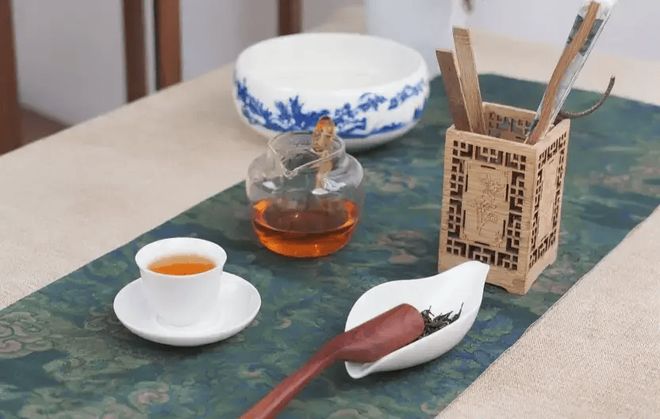 送礼红茶十大品牌榜单老茶客精选红茶礼盒体面又有面儿(图1)